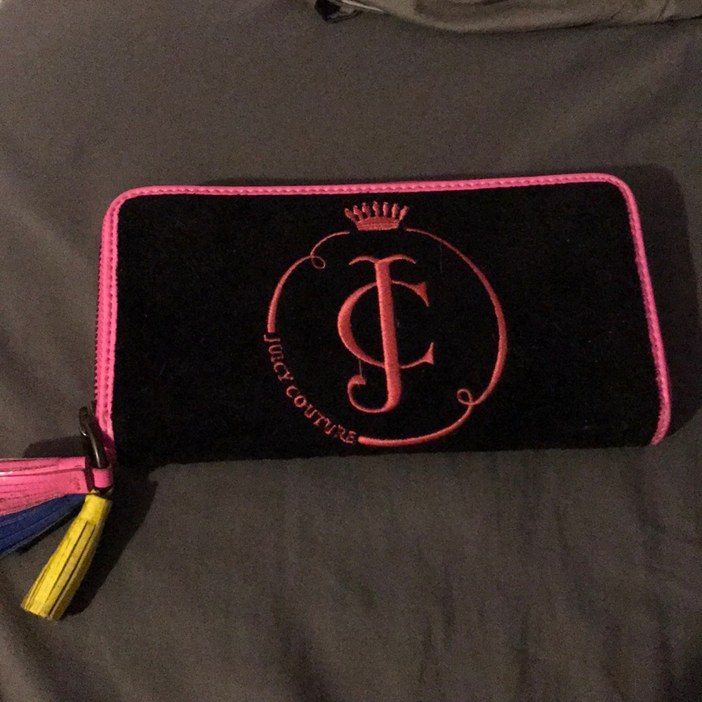 Very cute Juicy couture wallet